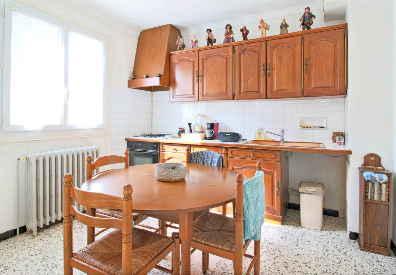 French property for sale in Bonnieux, Vaucluse - €375,000 - photo 5