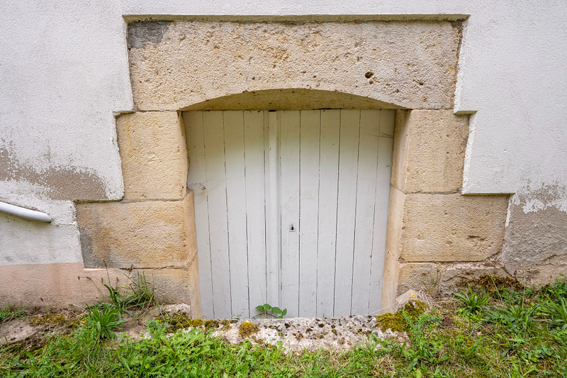 French property for sale in Dornecy, Nièvre - €135,000 - photo 9