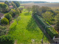 Terrain à vendre à Échallat, Charente - 99.900 € - photo 1