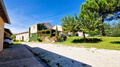 French property for sale in Avignon, Vaucluse - €798,000 - photo 3