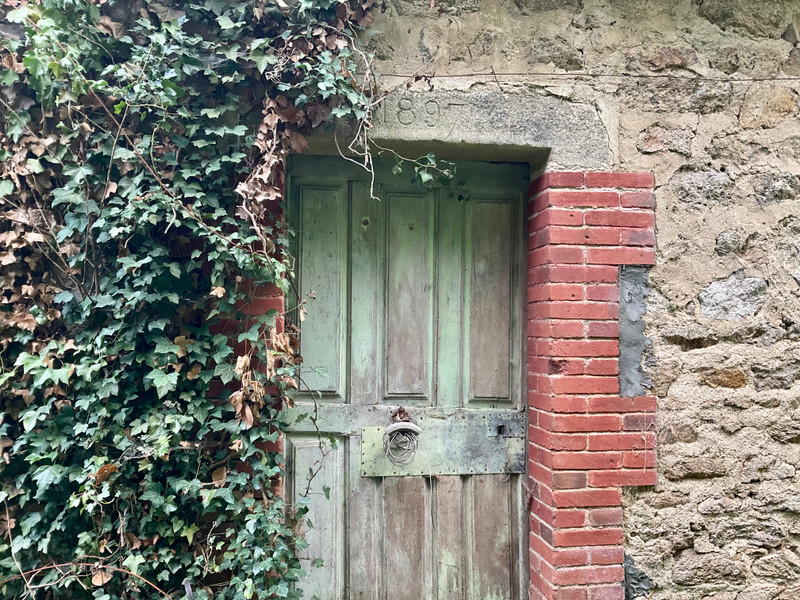 French property for sale in Chavanat, Creuse - €68,600 - photo 4
