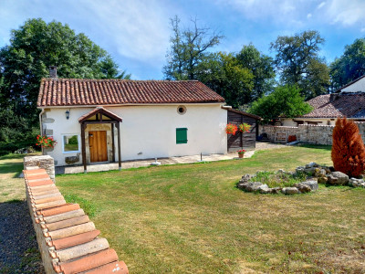 French property for sale in Terres-de-Haute-Charente, Charente - €260,000 - photo 9