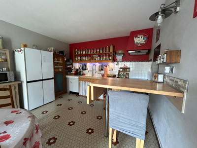 French property for sale in Bouillé-Courdault, Vendée - €249,600 - photo 4