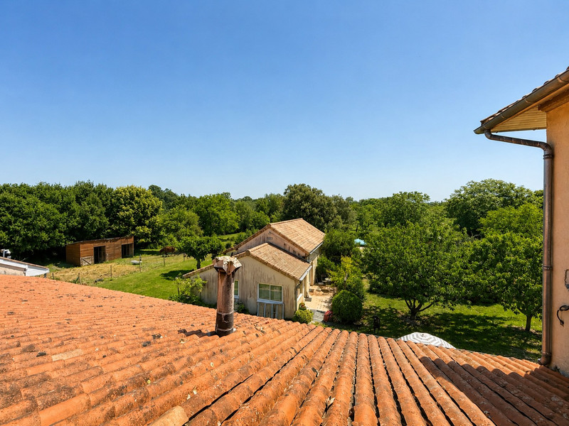 French property for sale in Saint-Christoly-de-Blaye, Gironde - €477,000 - photo 9