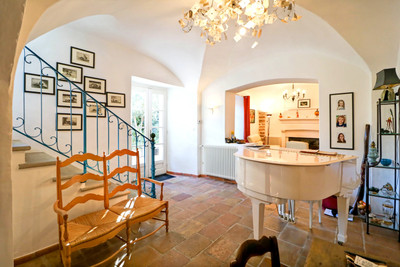 French property for sale in Quissac, Gard - €820,000 - photo 2