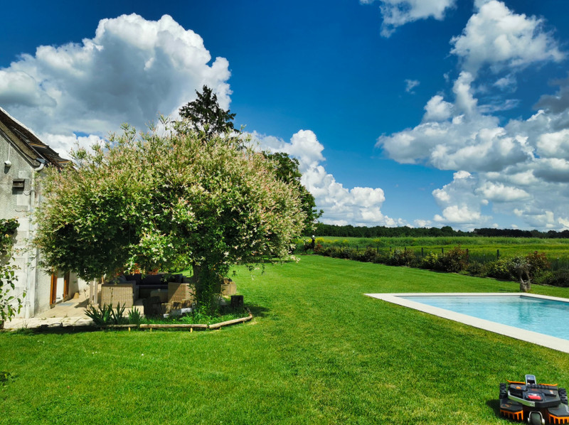 French property for sale in Loches, Indre-et-Loire - €256,800 - photo 3