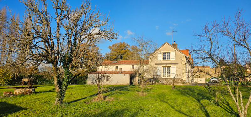 French property for sale in L'Hermenault, Vendée - €299,900 - photo 1
