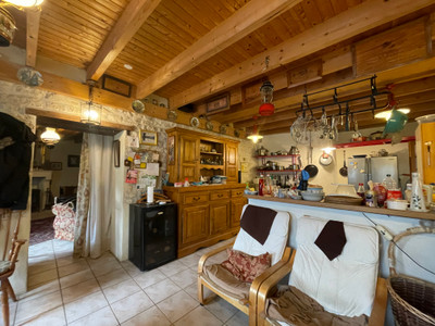 French property for sale in Val-d'Auge, Charente - €119,900 - photo 2