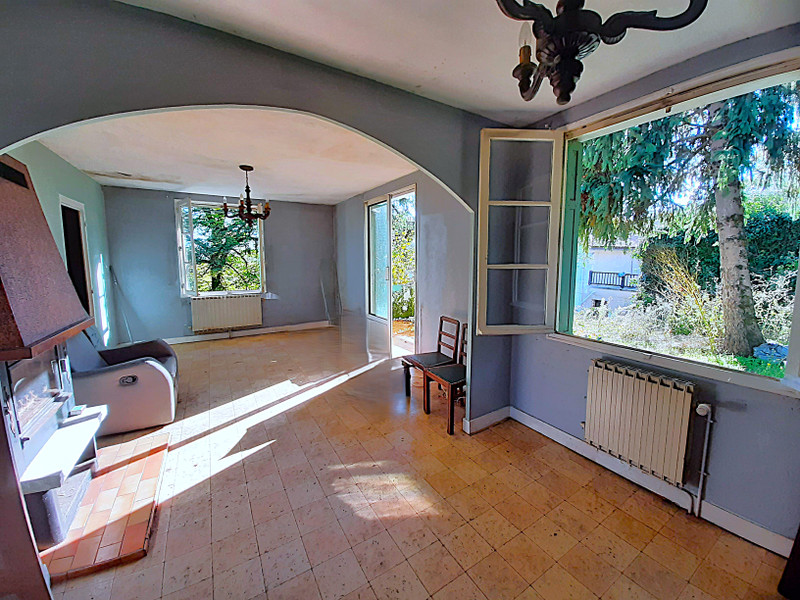 French property for sale in Saint-Séverin, Charente - €98,280 - photo 3