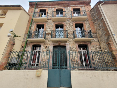 Maison à vendre à Villemolaque, Pyrénées-Orientales, Languedoc-Roussillon, avec Leggett Immobilier