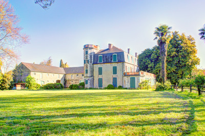 chateau for sale in Pyrénées-Atlantiques