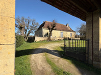 Propriété à vendre à Saint-Germain-des-Prés, Dordogne - 424 000 € - photo n°2