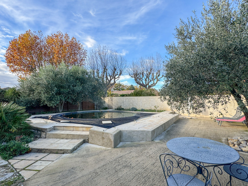 French property for sale in Violès, Vaucluse - €298,900 - photo 7