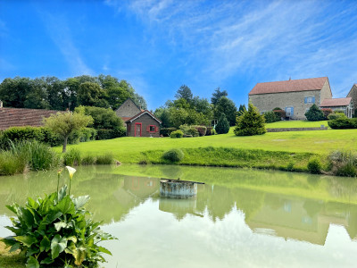 French property for sale in Guéret, Creuse - €631,578 - photo 1