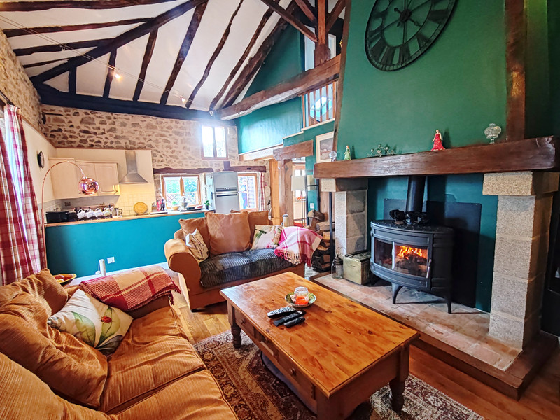 French property for sale in Champniers-et-Reilhac, Dordogne - €339,200 - photo 1