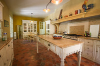 Maison à vendre à Orange, Vaucluse - 2 370 000 € - photo 7