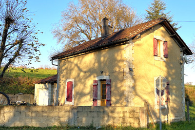 Maison à vendre à Saint-Germain-de-Montbron, Charente, Poitou-Charentes, avec Leggett Immobilier