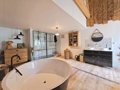 French property for sale in Villiers-Couture, Charente-Maritime - €220,480 - photo 4