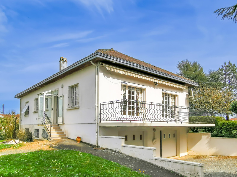 French property for sale in Saint-Pierre-du-Chemin, Vendée - €210,000 - photo 10
