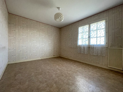 French property for sale in L'Isle-Jourdain, Vienne - €88,000 - photo 5