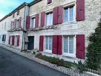 Propriété à vendre à Coulon, Deux-Sèvres - 299 000 € - photo n°1