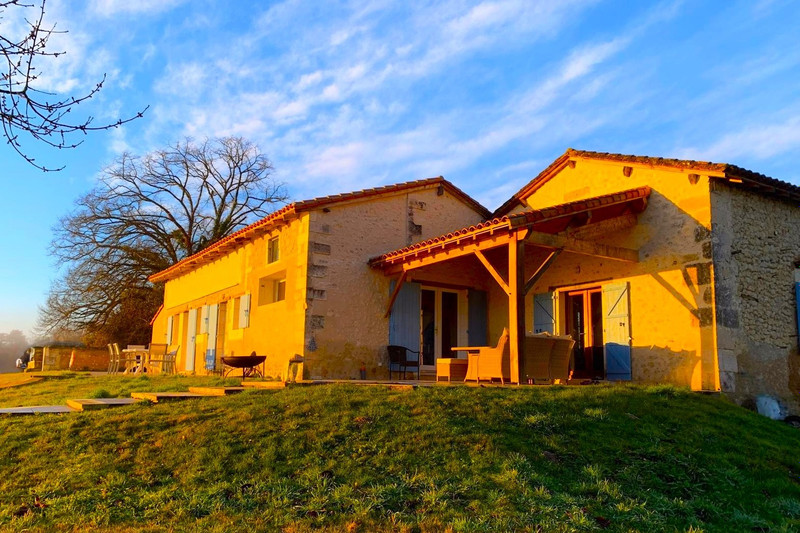 Maison à vendre à Bouteilles-Saint-Sébastien, Dordogne - 270.000 € - photo 1