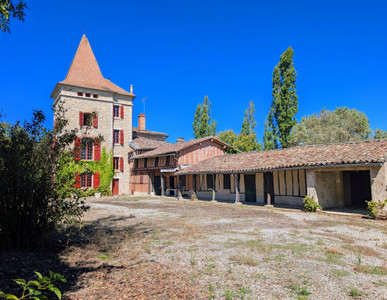 French property for sale in Saint-Paul-Cap-de-Joux, Tarn - €640,000 - photo 1