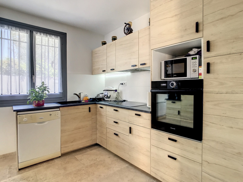 French property for sale in Les Angles, Gard - €549,000 - photo 2