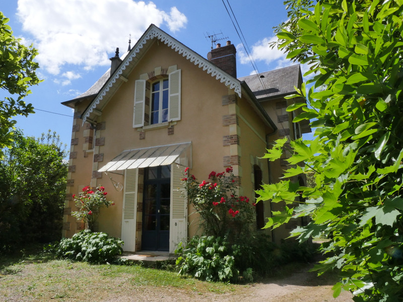 French property for sale in Pougues-les-Eaux, Nièvre - &#8364;344,500 - photo 6
