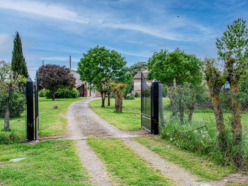 Maison à vendre à Lherm, Haute-Garonne - 526.000 € - photo 1