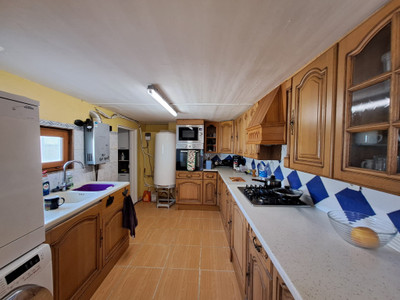 French property for sale in Chives, Charente-Maritime - €58,400 - photo 3
