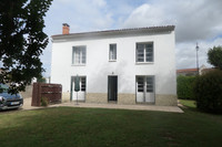 houses and homes for sale inPonsCharente-Maritime Poitou_Charentes