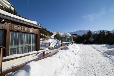 Commerce à vendre à LES MENUIRES, Savoie, Rhône-Alpes, avec Leggett Immobilier