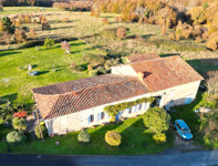 Maison à vendre à Brossac, Charente - 279.950 € - photo 2