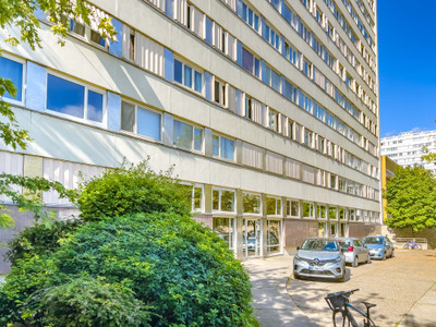 French property for sale in Clichy, Hauts-de-Seine - €375,000 - photo 13