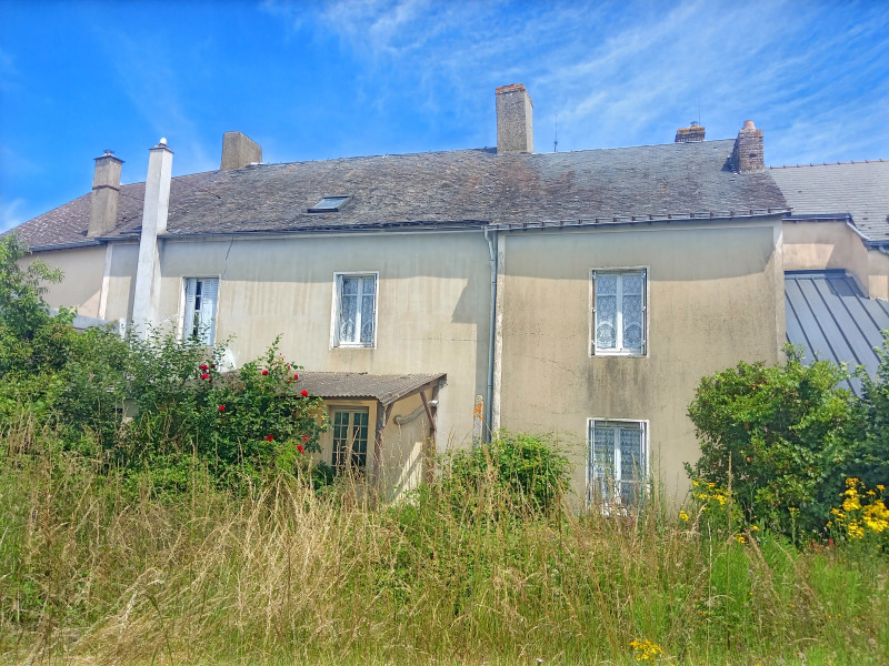 Propriété à vendre à Saint-Georges-le-Gaultier, Sarthe - 46 600 €