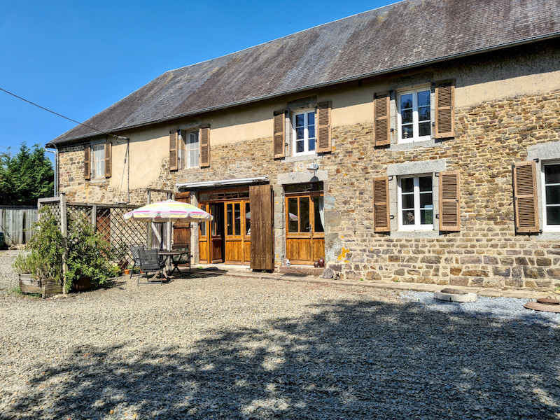 Propriété à vendre à Maupertuis, Manche - 238 610 €