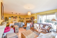 Maison à vendre à Le Mesnil-le-Roi, Yvelines - 1.099.000 € - photo 6