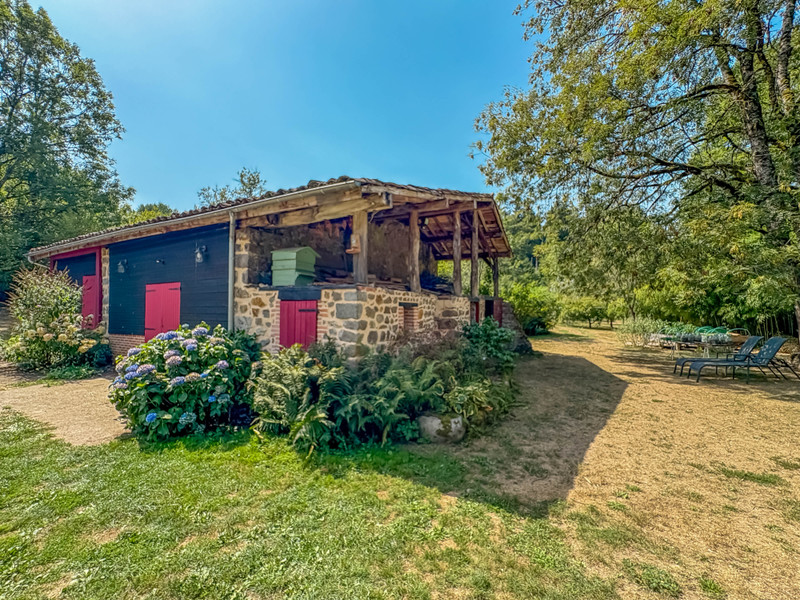 French property for sale in Courpière, Puy-de-Dôme - €315,000 - photo 8