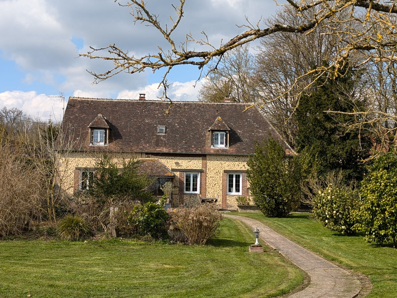 Maison à vendre à Tourouvre, Orne - 220.000 € - photo 1