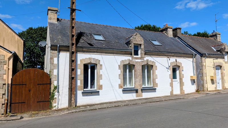 French property for sale in Persquen, Morbihan - €147,150 - photo 0