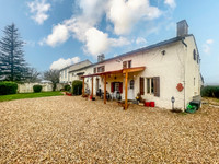 Guest house / gite for sale in Montazeau Dordogne Aquitaine