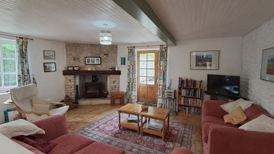 French property for sale in Cherval, Dordogne - €168,500 - photo 6