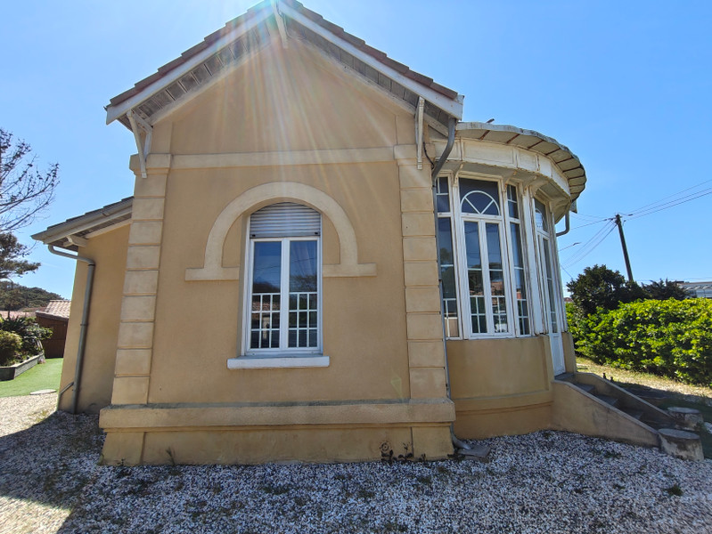 French property for sale in Lacanau, Gironde - €997,500 - photo 9