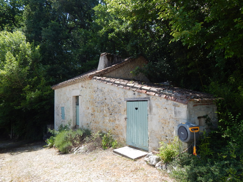 French property for sale in Monbalen, Lot-et-Garonne - €619,995 - photo 10