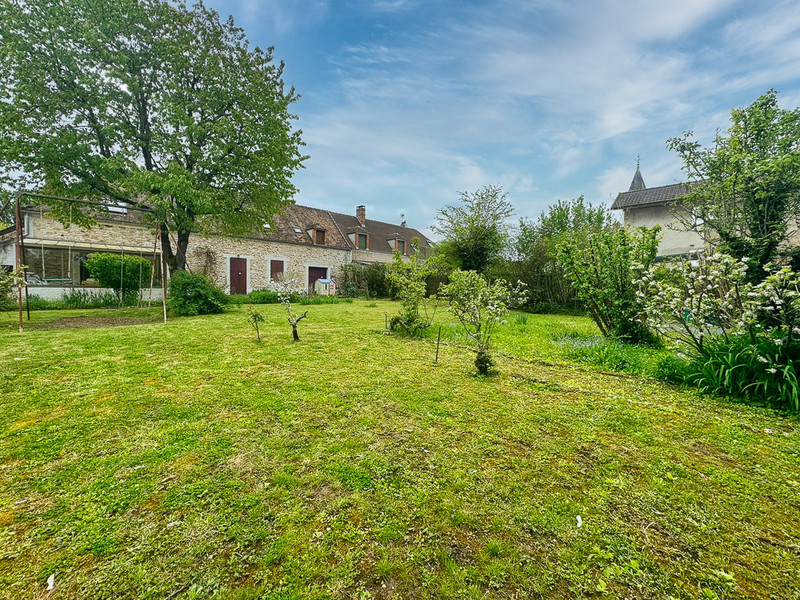 French property for sale in Cesson, Seine-et-Marne - €535,000 - photo 10