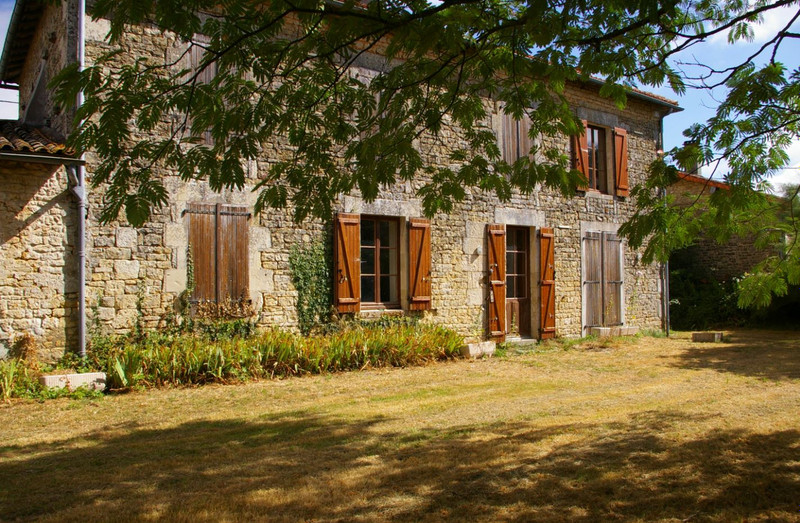 Maison à vendre à Alloinay, Deux-Sèvres - 145 000 € - photo 1