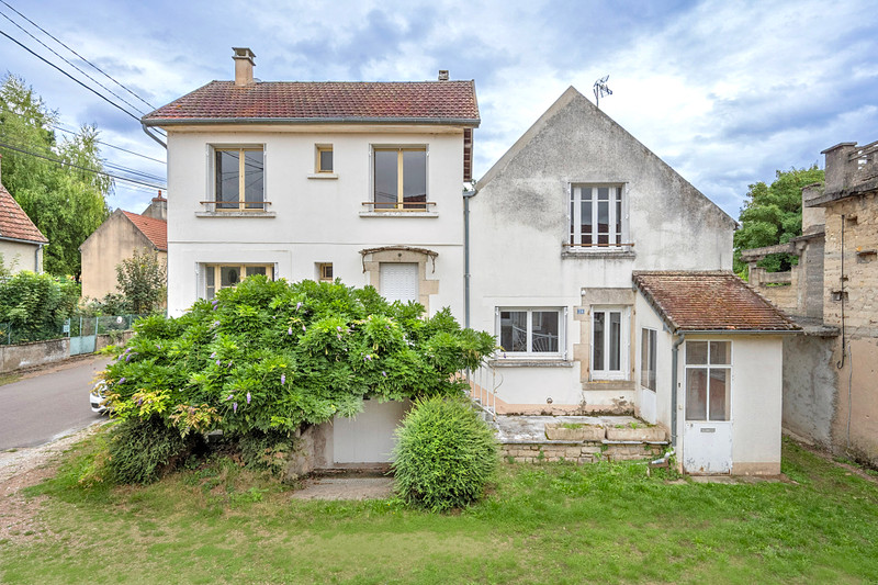 French property for sale in Dornecy, Nièvre - €135,000 - photo 0