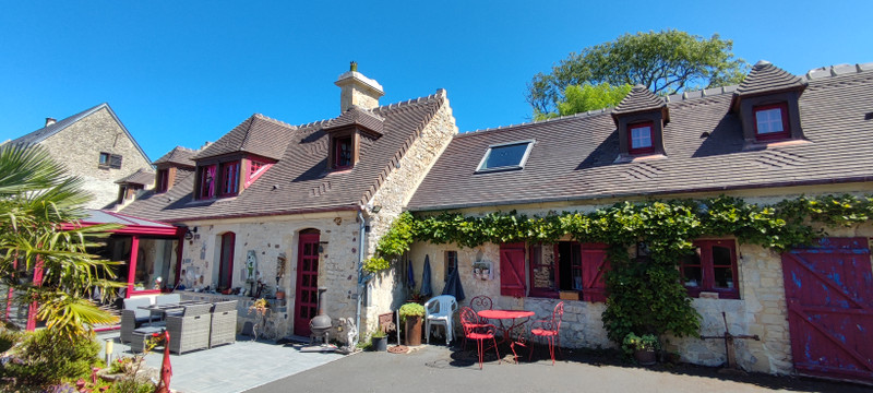 Maison à vendre à Commes, Calvados - 749.000 € - photo 1