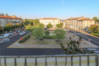 Appartement à vendre à Chabanais, Charente - 65 000 € - photo 2